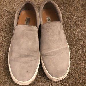 Slip on Steve Madden gray